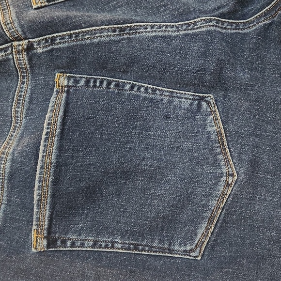 Good American Good Waist Crop Jeans in blue Indigo379 size 16W - Picture 10 of 17